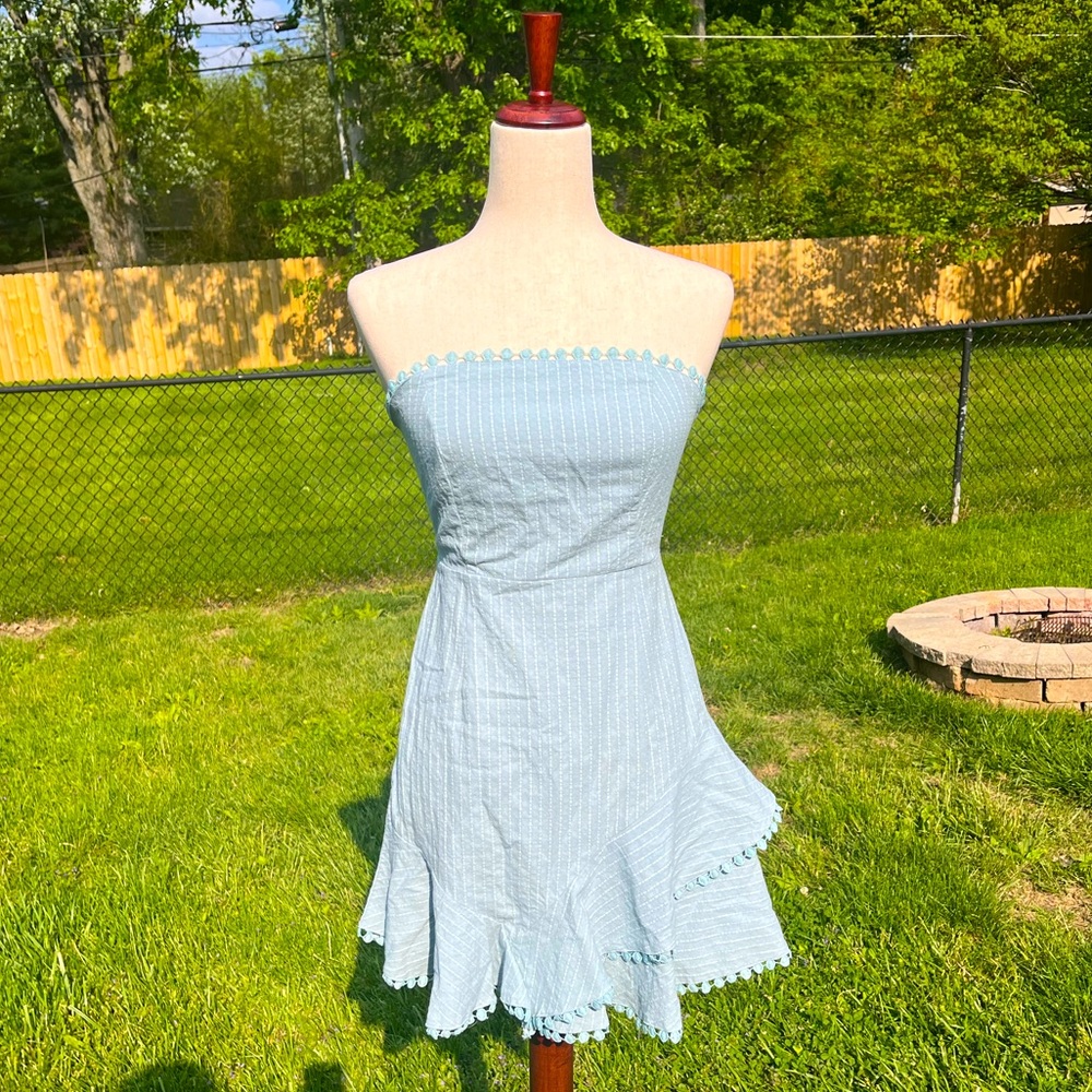 Linen Strapless Fit & Flare Ruffled Light Blue Dress - Size Small